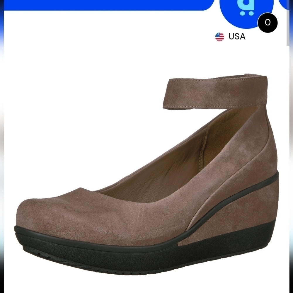 Clarks Wynnmere Fox Ankle Wedge Pump. Size 7
